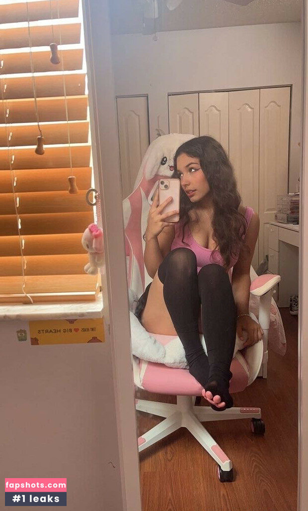 Alee Babe gallery photo #14