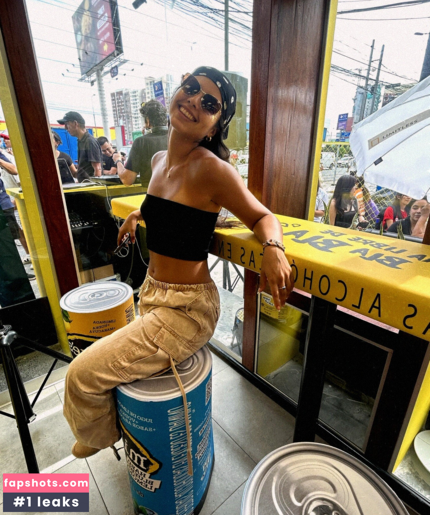 Alee Guzmán gallery photo #19