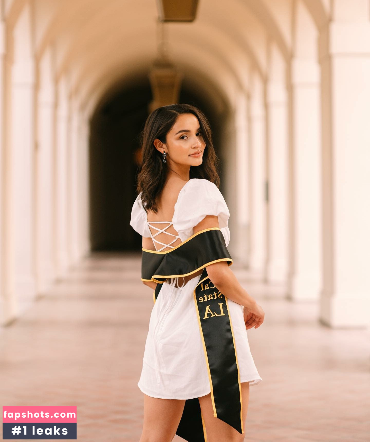 Alejandra Cobos gallery photo #28