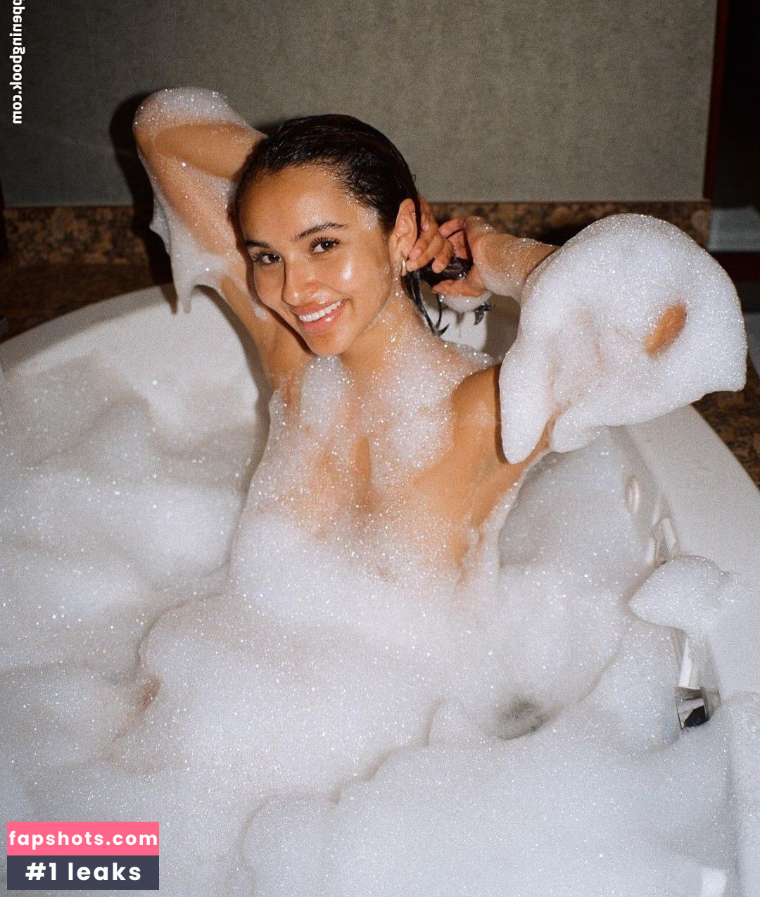 Alejandra Cobos gallery photo #57