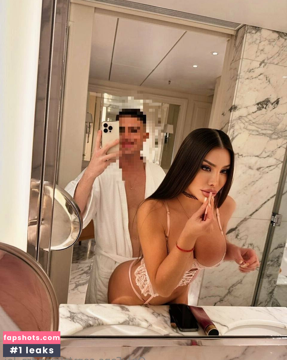 alejandra_lai gallery photo #3