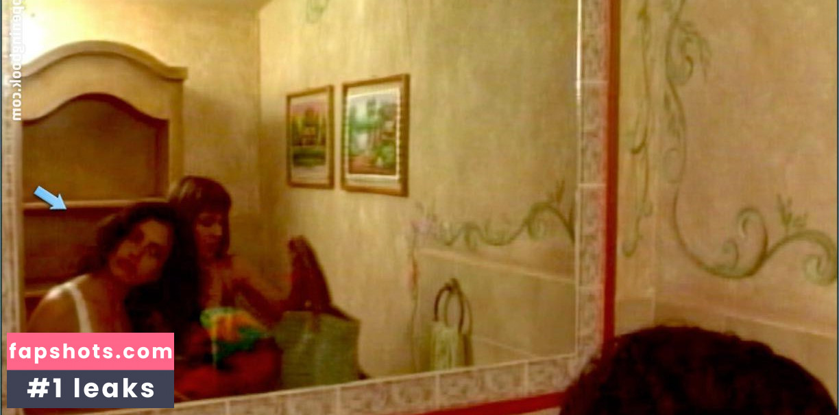 Alejandra Mena gallery photo #2