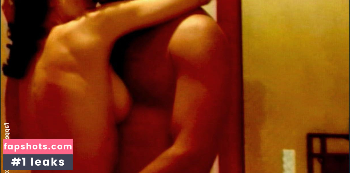 Alejandra Mena gallery photo #12