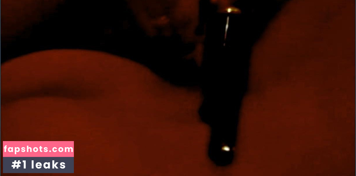 Alejandra Mena gallery photo #6