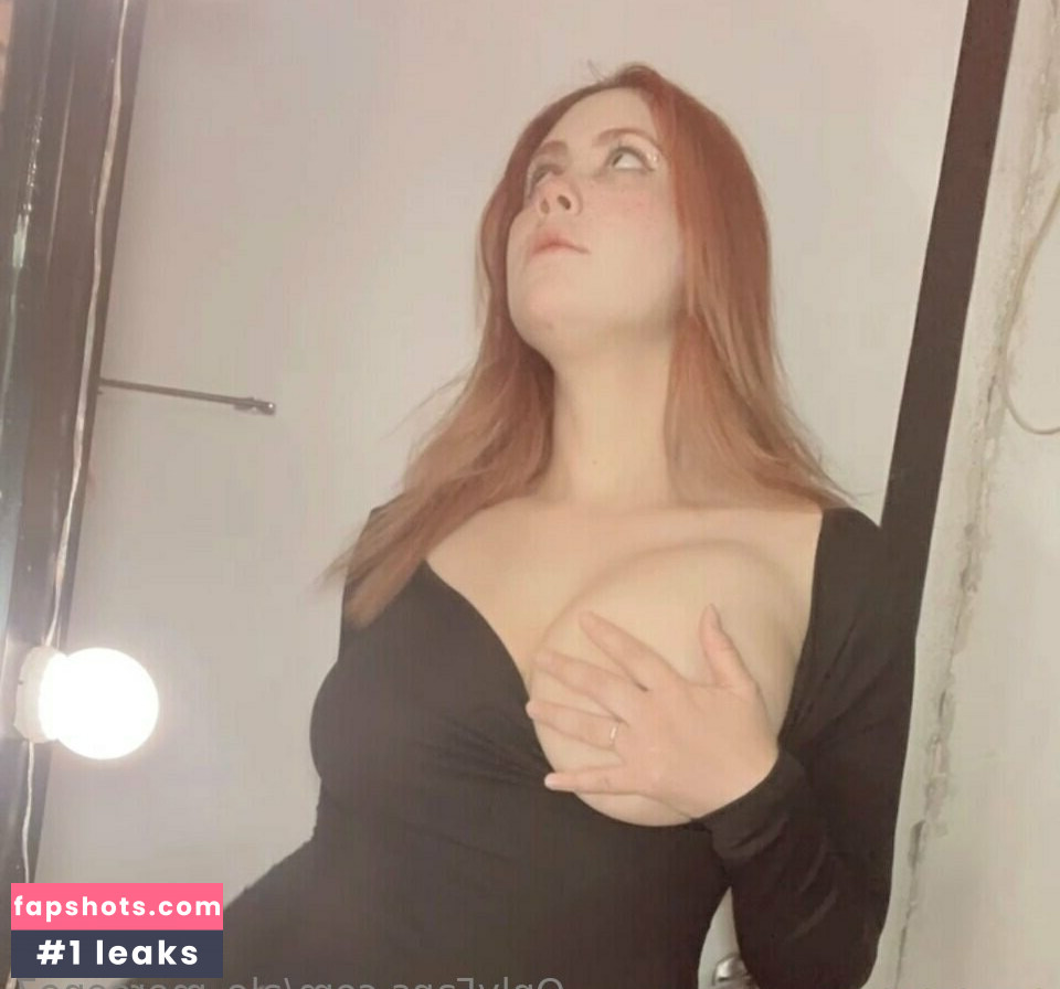 Alejandra Moreno gallery photo #8