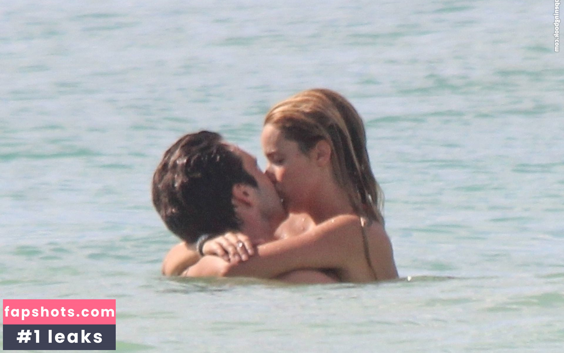 Alejandra Onieva gallery photo #40