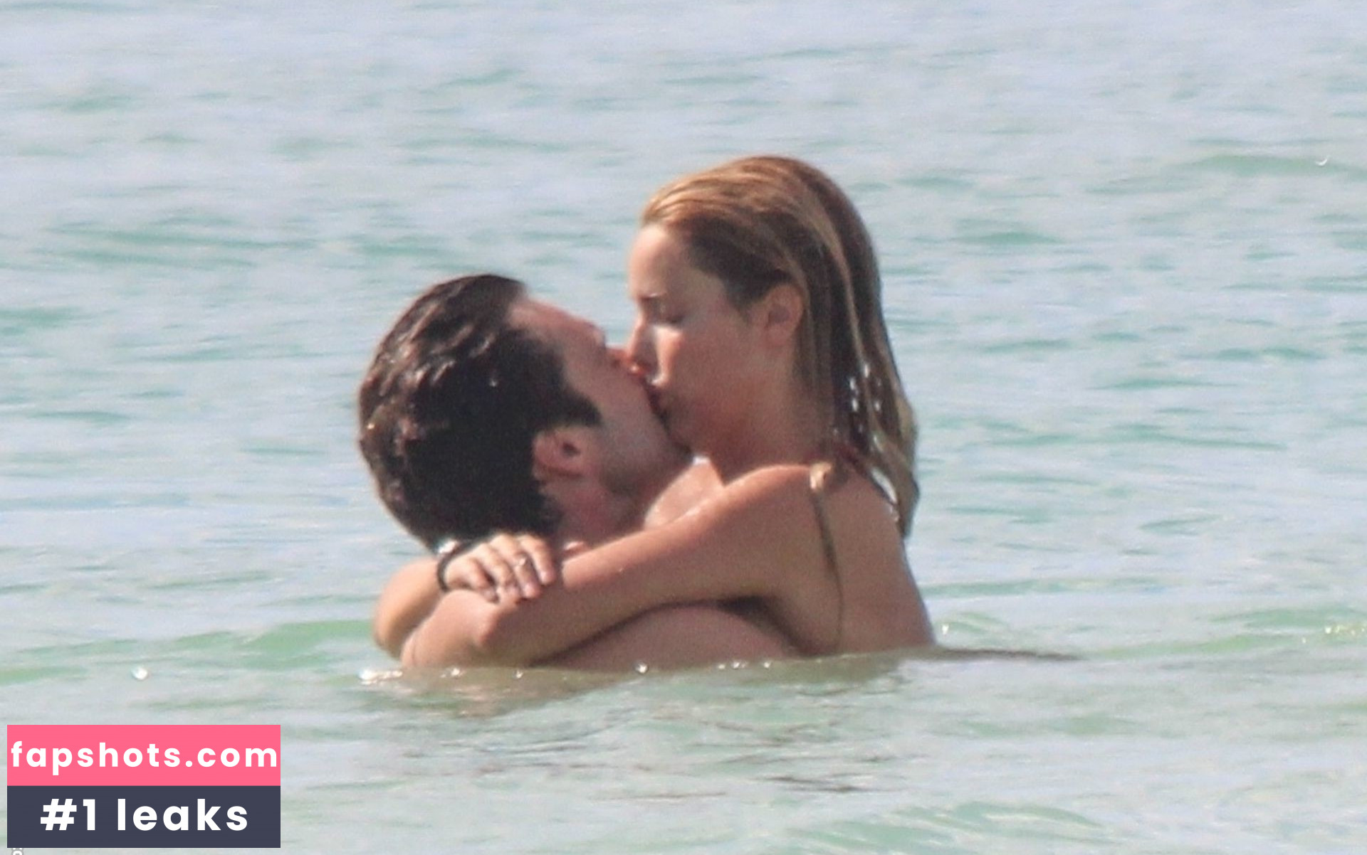 Alejandra Onieva gallery photo #41