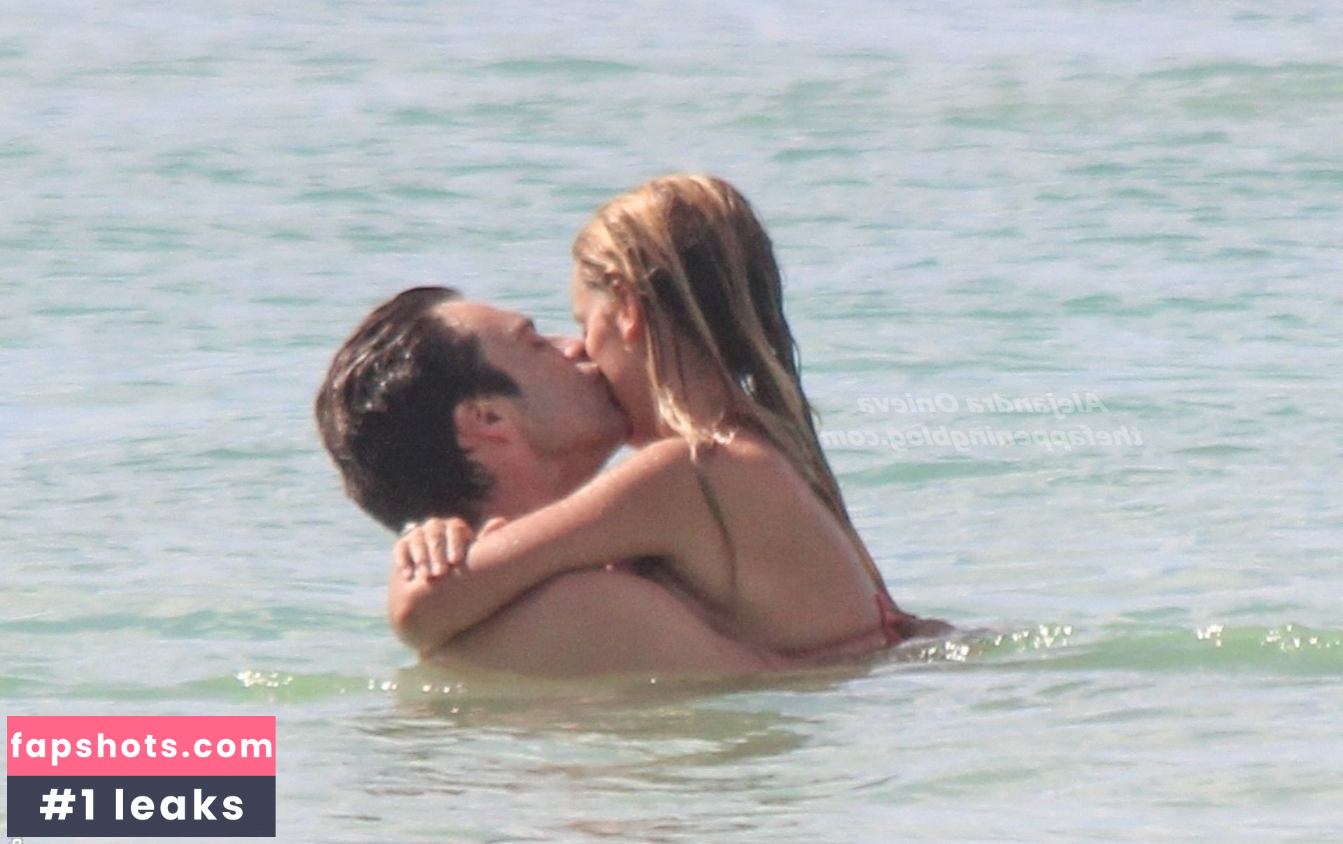 Alejandra Onieva gallery photo #42