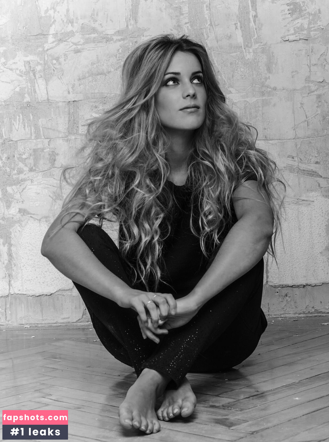 Alejandra Onieva gallery photo #7