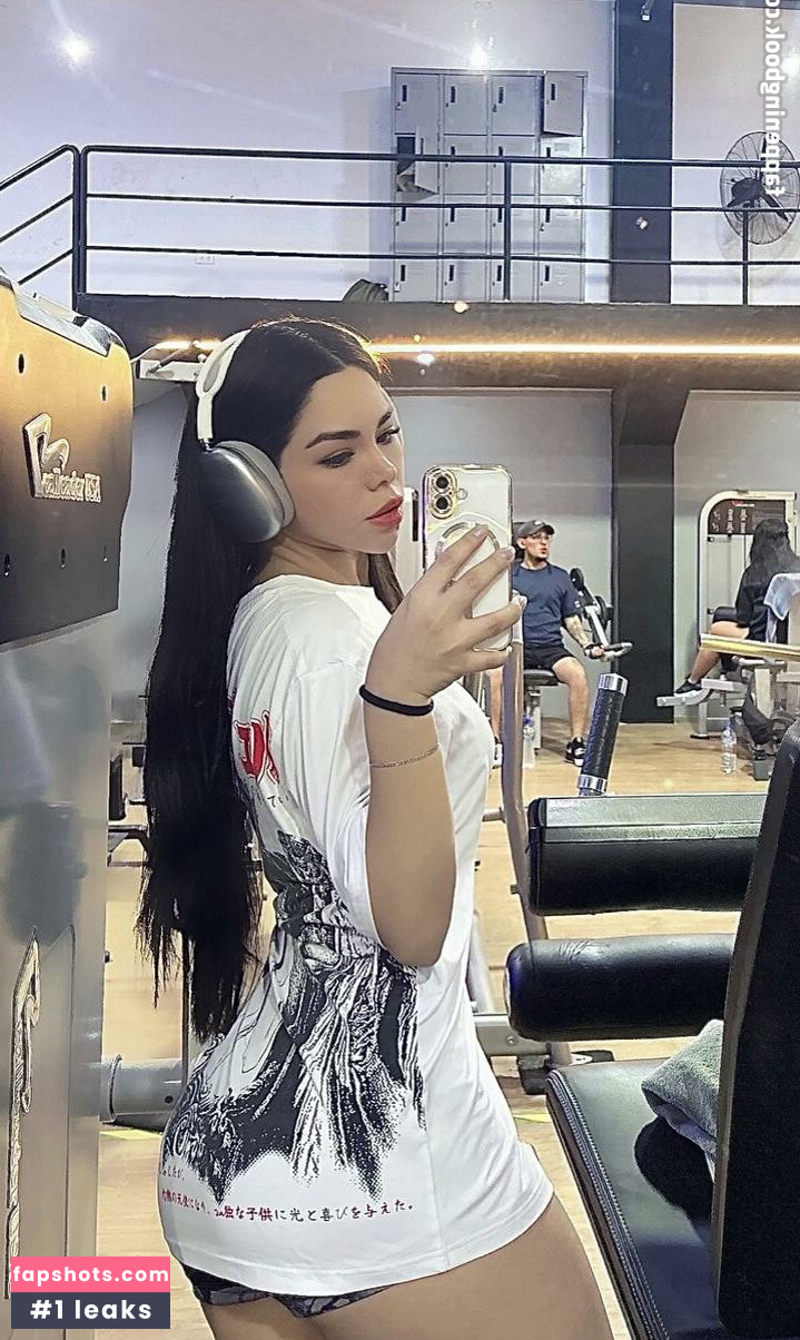 Alejandra Saico Davila gallery photo #5