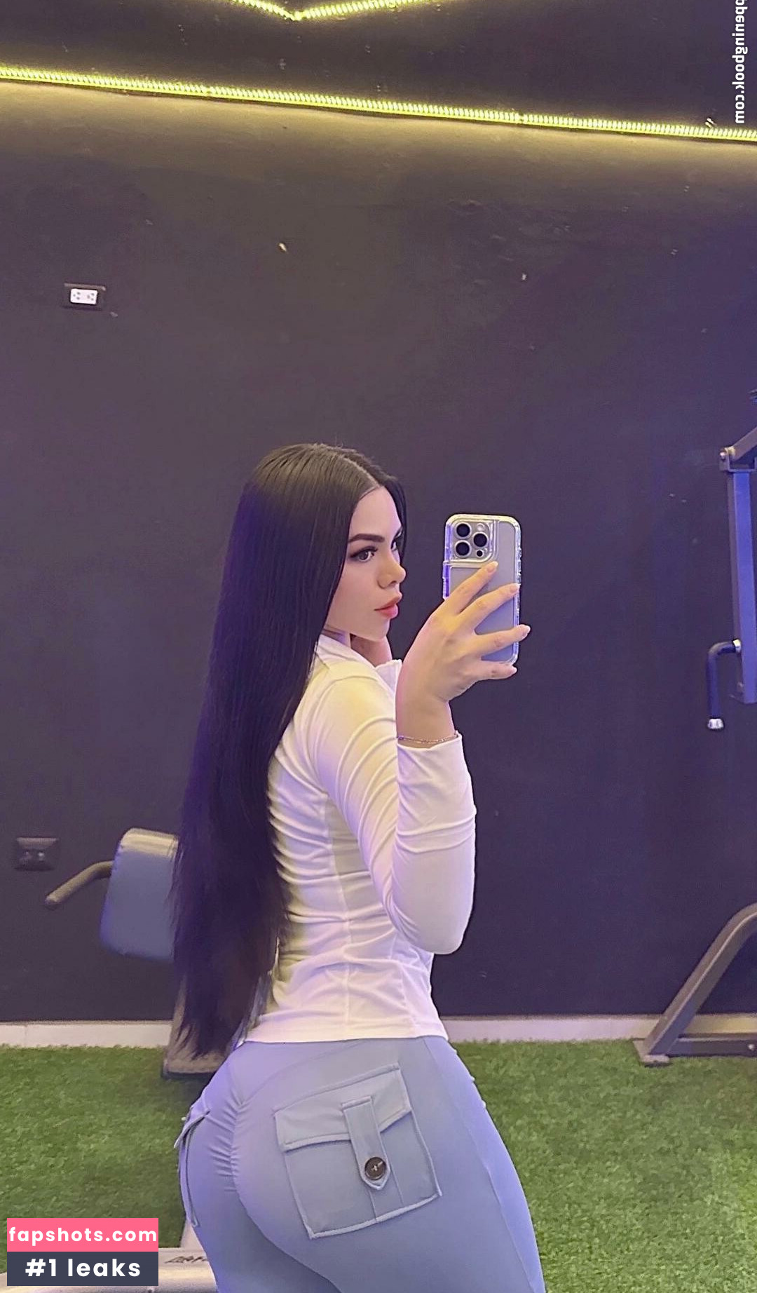 Alejandra Saico Davila gallery photo #9