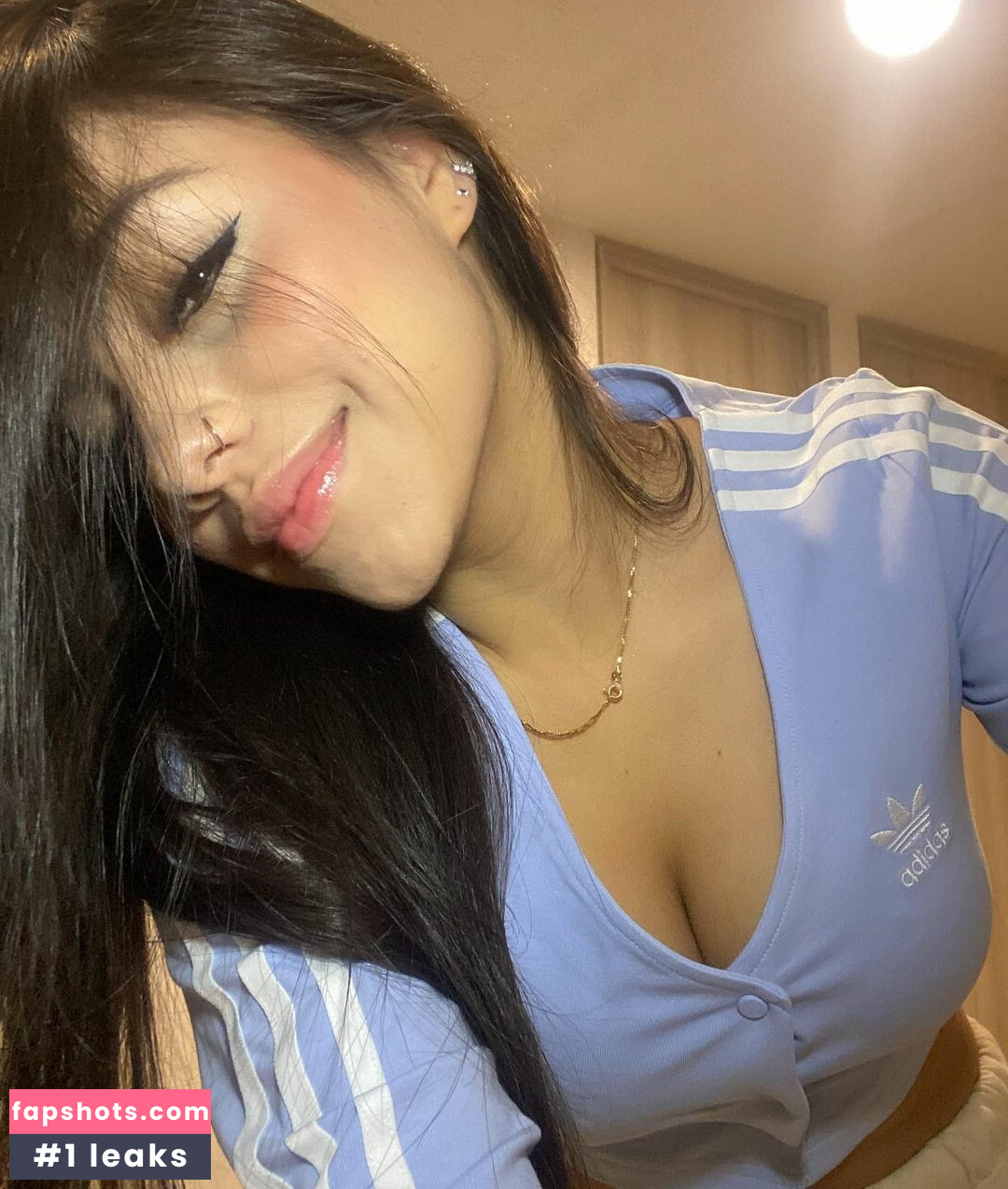 Alejandra Urueña gallery photo #9