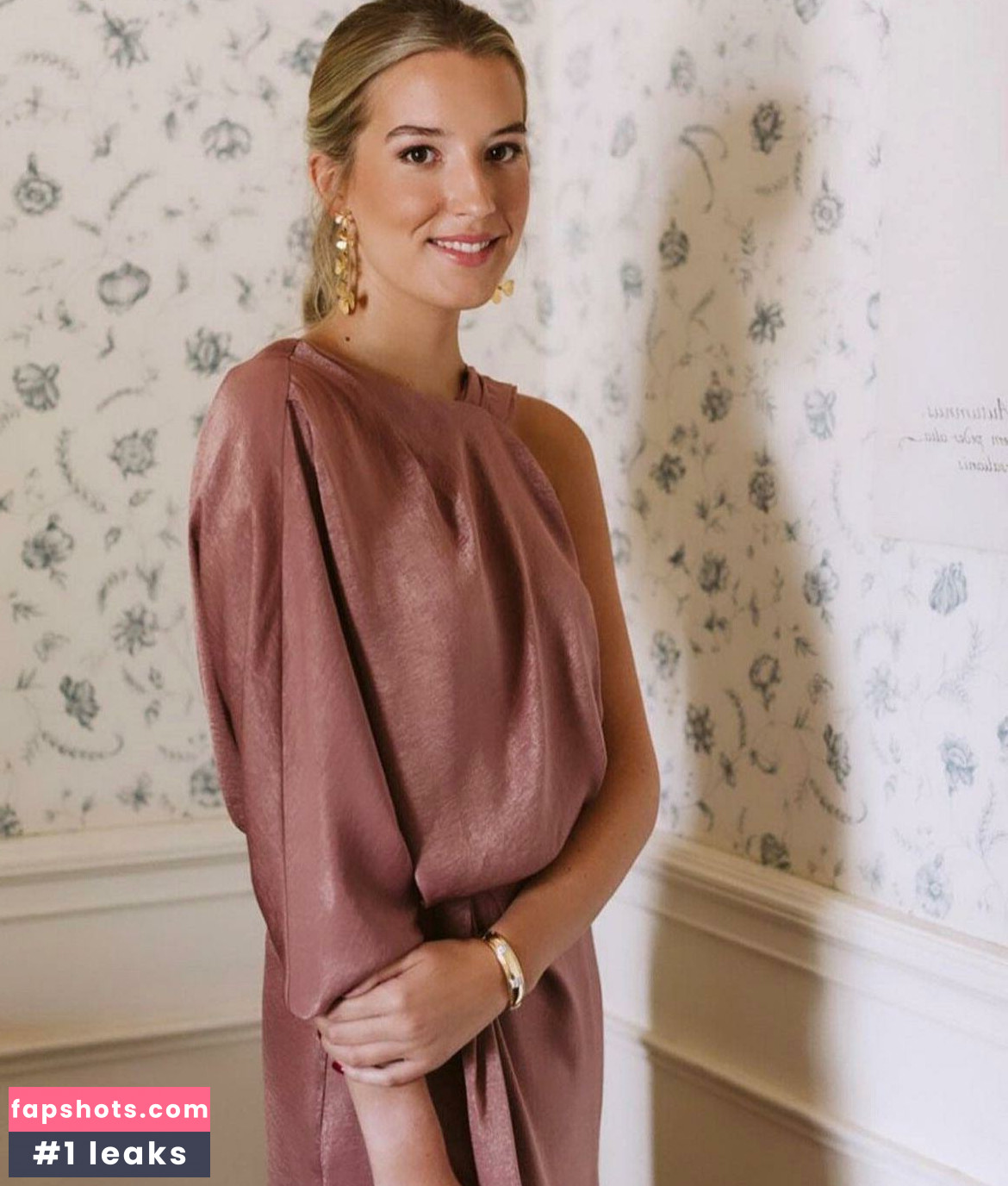 Alejandra Valero gallery photo #7