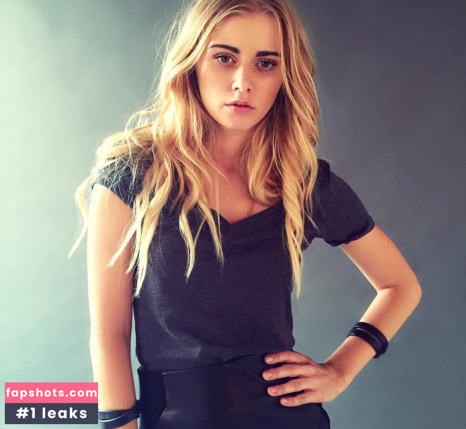 Alena Alexandrovna Savostikova gallery photo #29