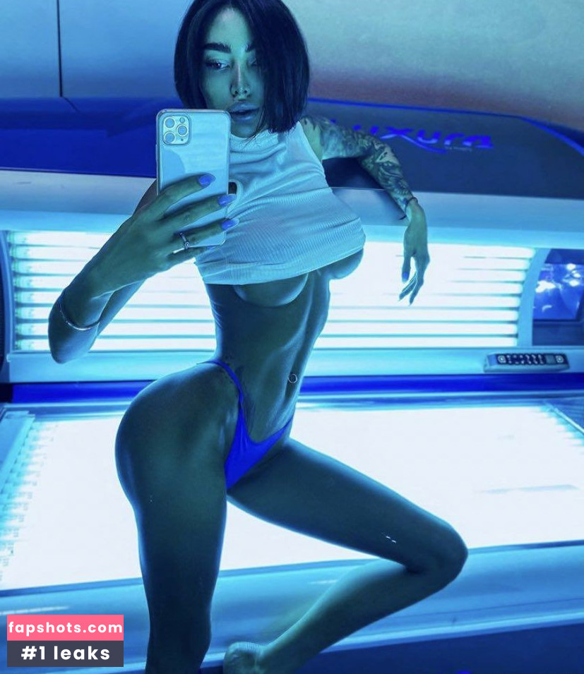 Alena Omovich gallery photo #20