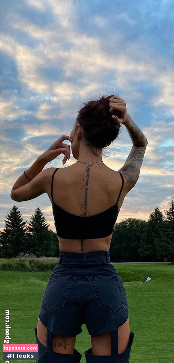 Alena Omovich gallery photo #25