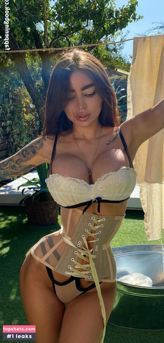 Alena Omovich gallery photo #27