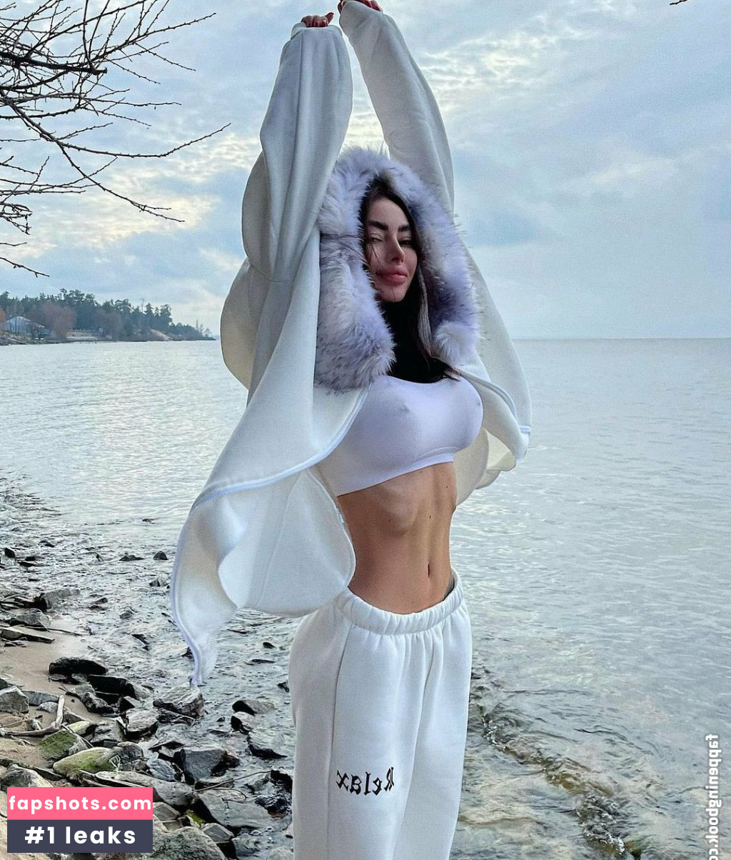 Alena Omovich gallery photo #46