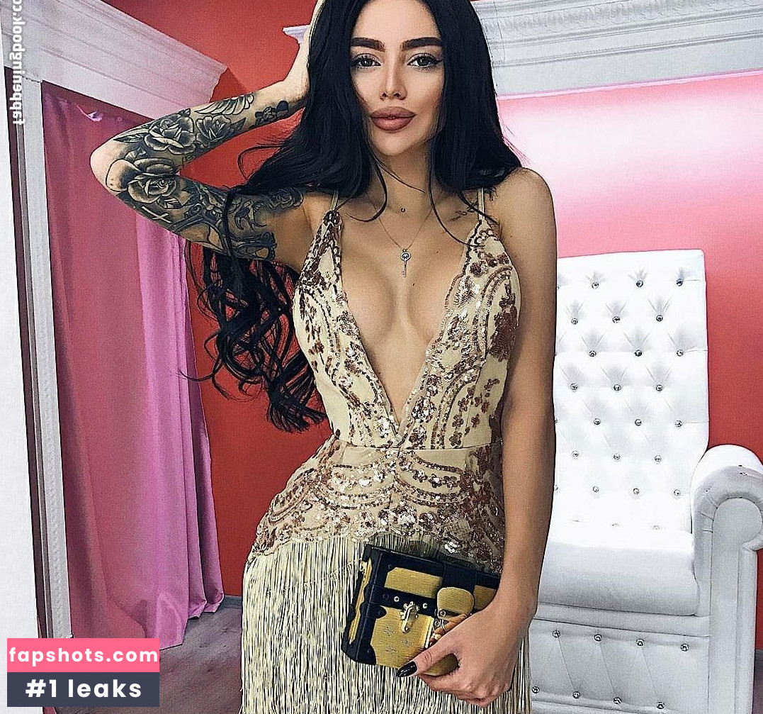 Alena Omovich gallery photo #67