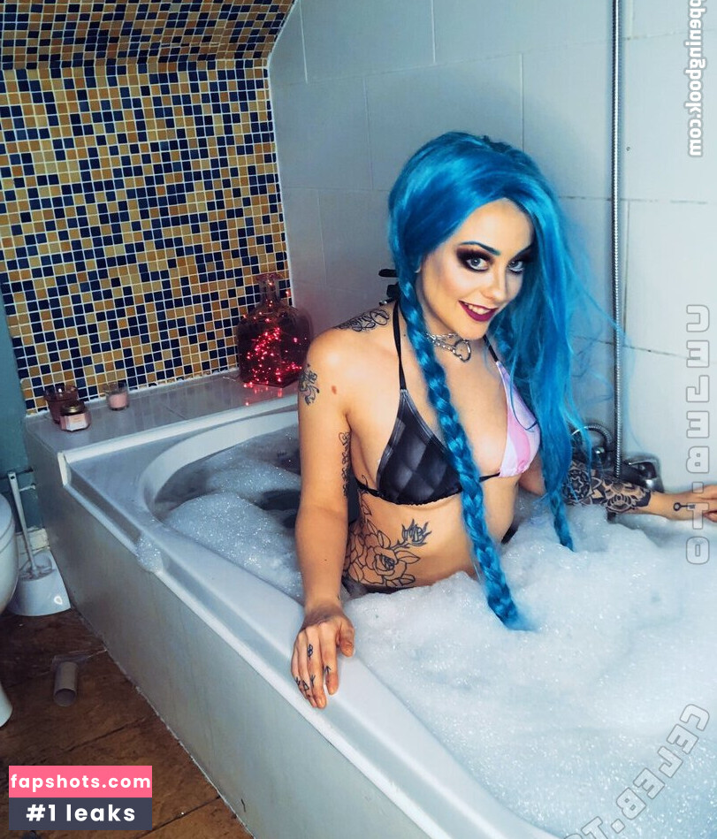 Alessa Savage gallery photo #13