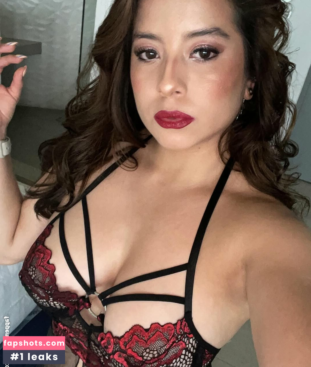 Alessa Shine gallery photo #5