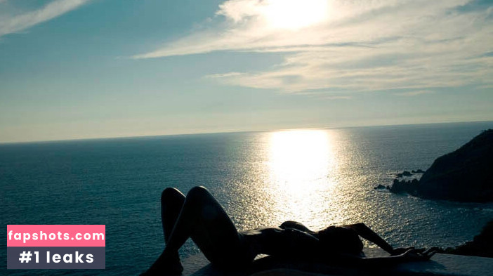 Alessandra Ambrosio gallery photo #1366