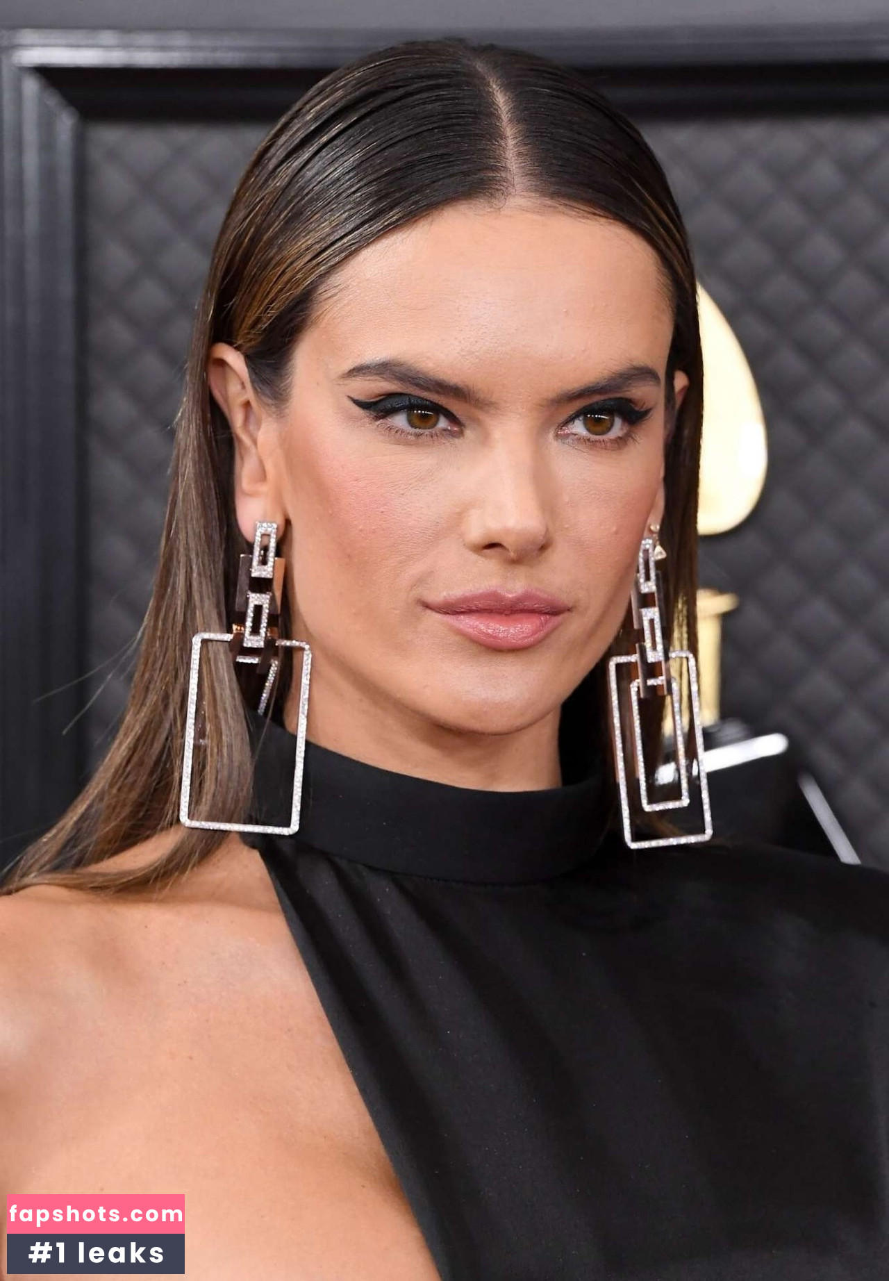 Alessandra Ambrosio gallery photo #1518