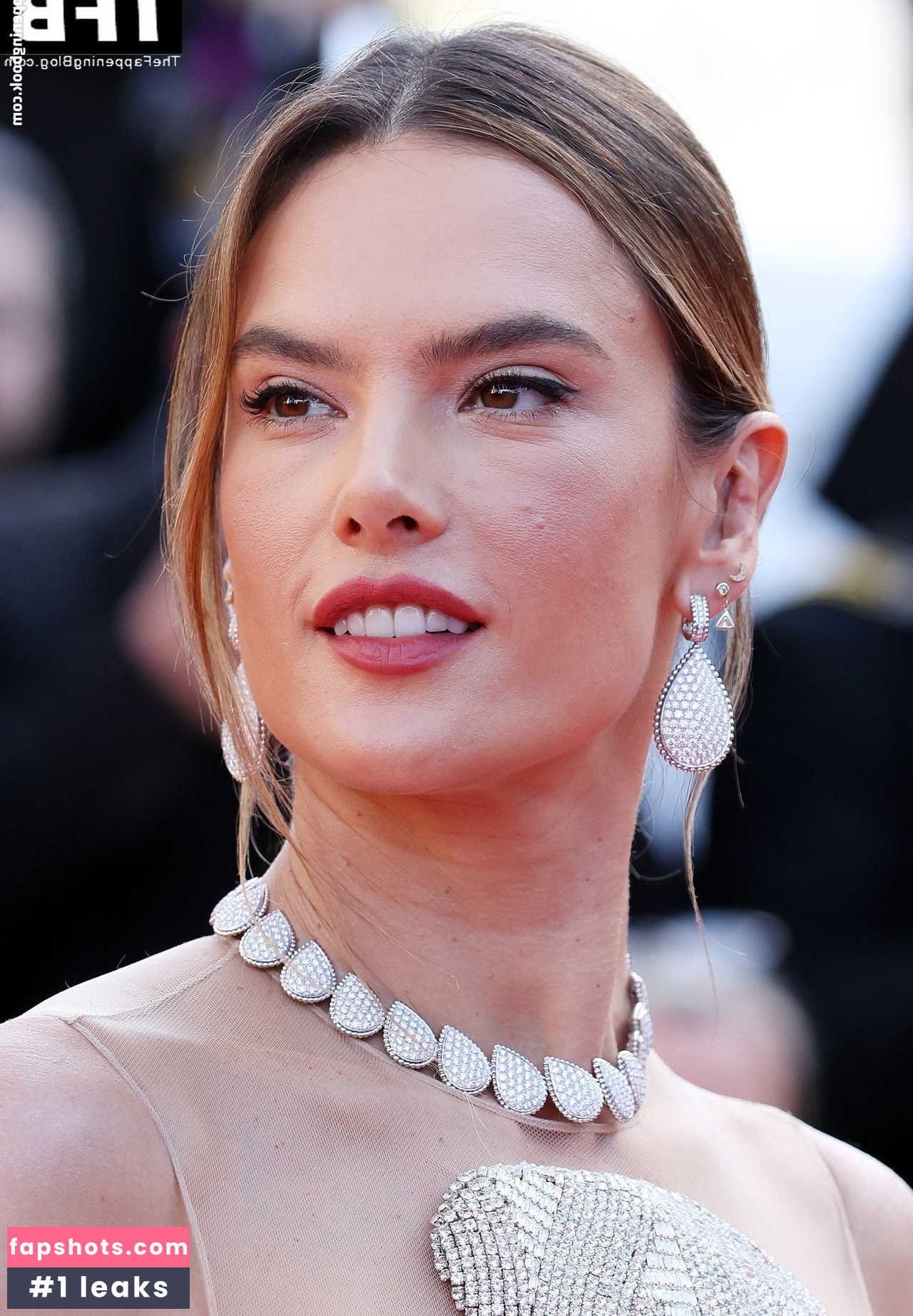 Alessandra Ambrosio gallery photo #1977