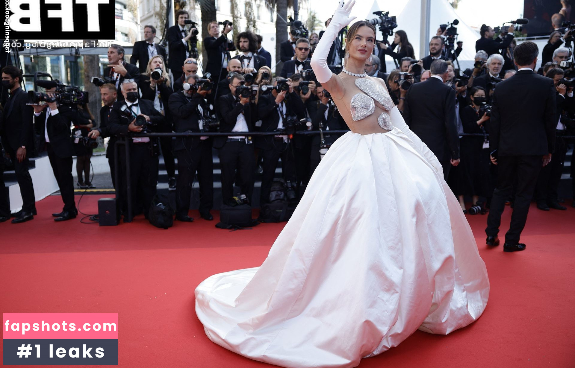 Alessandra Ambrosio gallery photo #1988