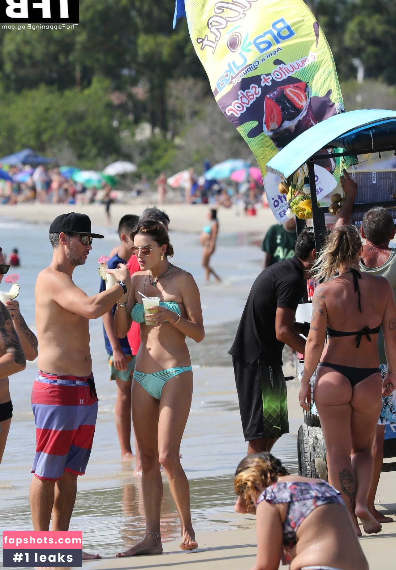 Alessandra Ambrosio gallery photo #2273