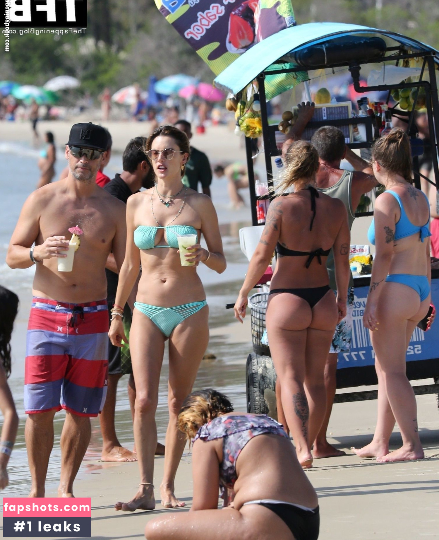 Alessandra Ambrosio gallery photo #2284