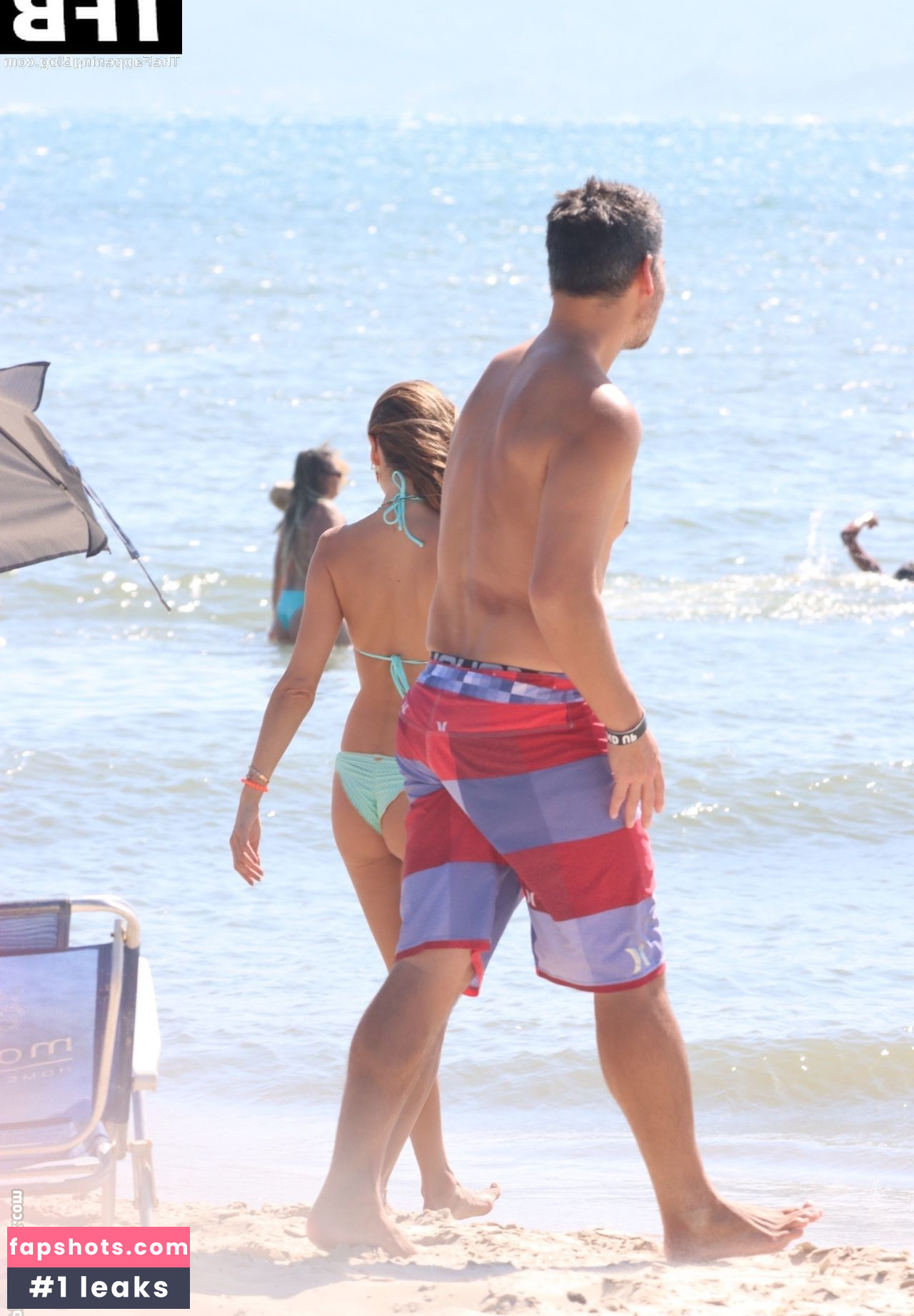 Alessandra Ambrosio gallery photo #2313