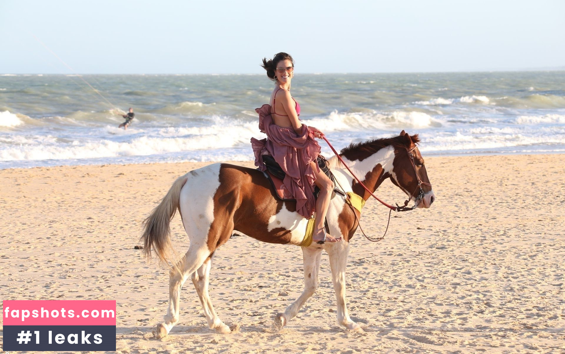 Alessandra Ambrosio gallery photo #2547