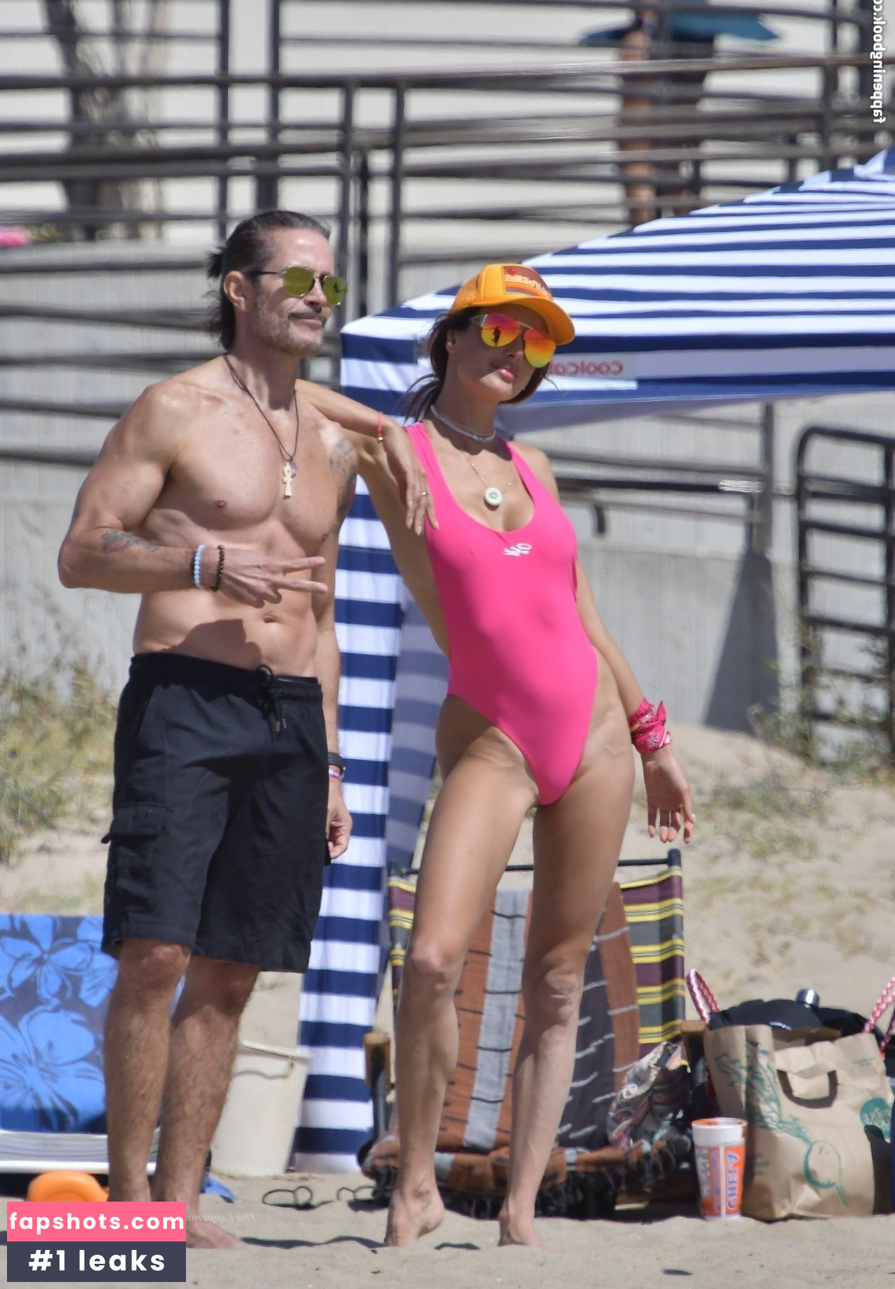 Alessandra Ambrosio gallery photo #2654