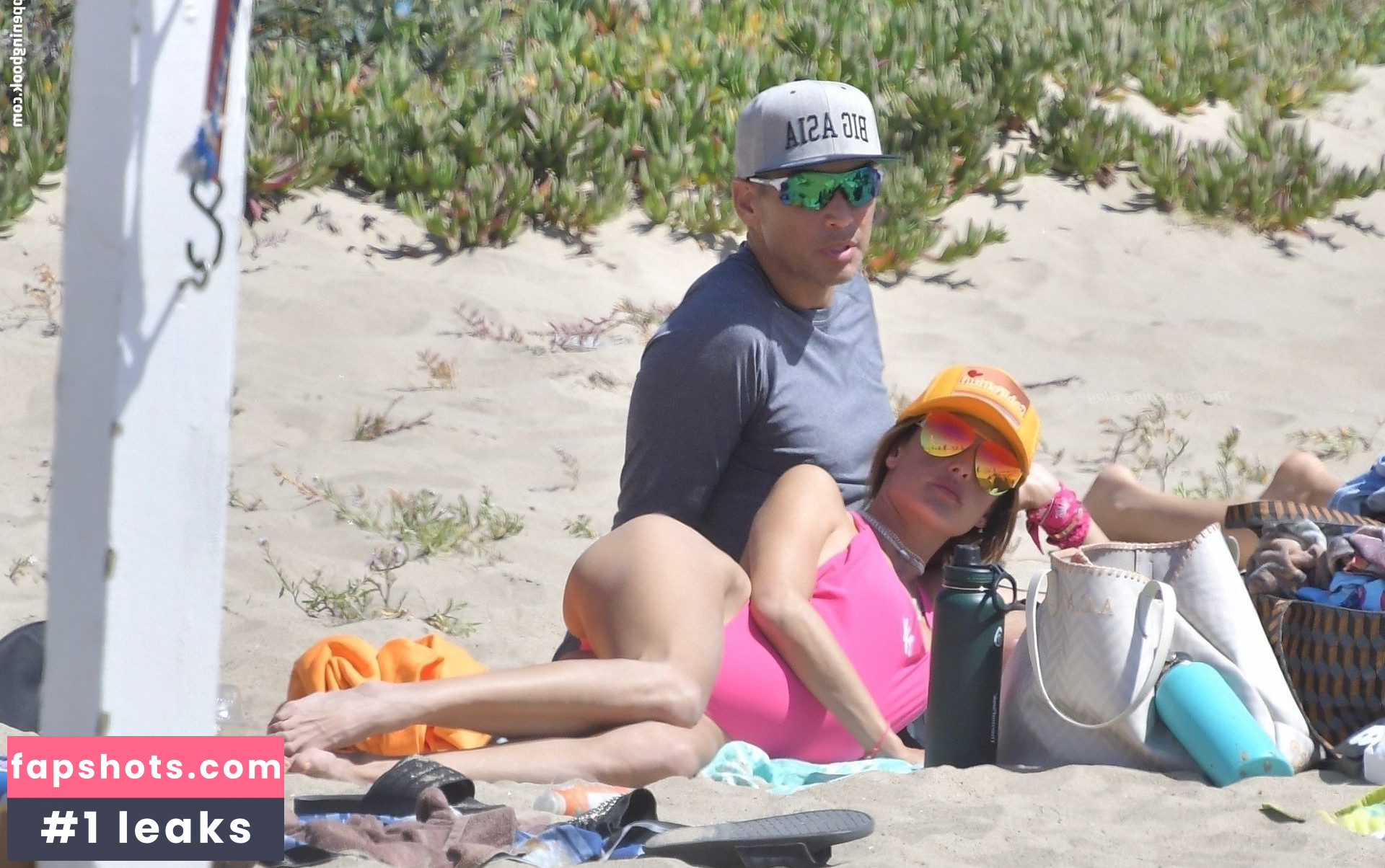 Alessandra Ambrosio gallery photo #2656