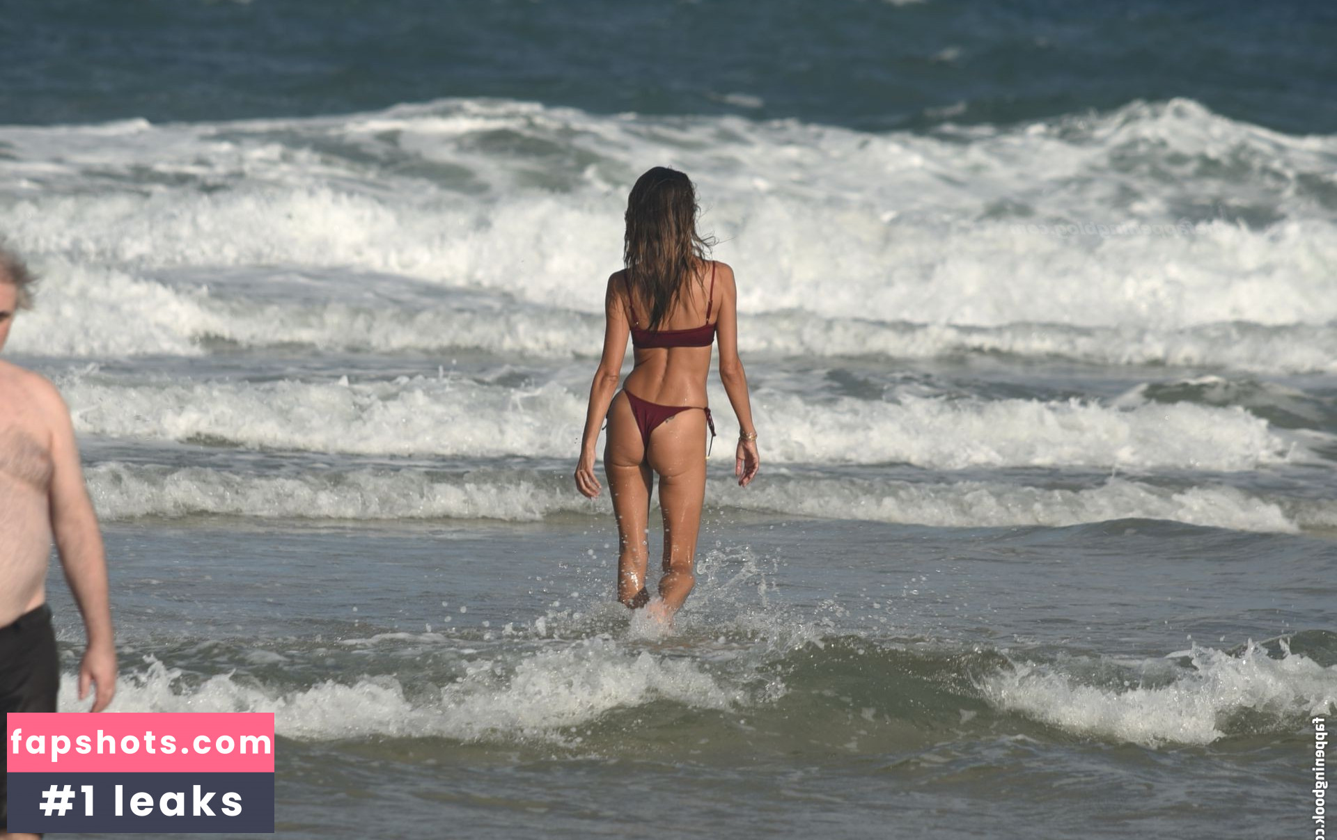 Alessandra Ambrosio gallery photo #3035