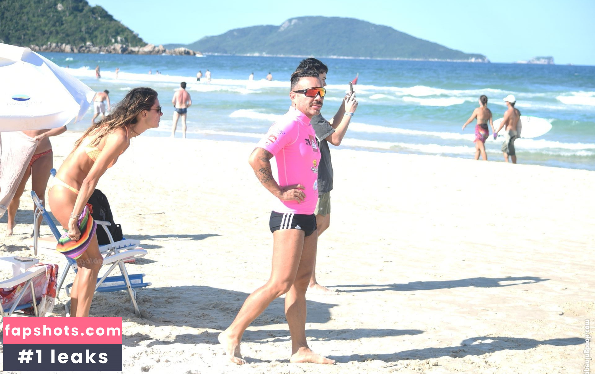 Alessandra Ambrosio gallery photo #3055