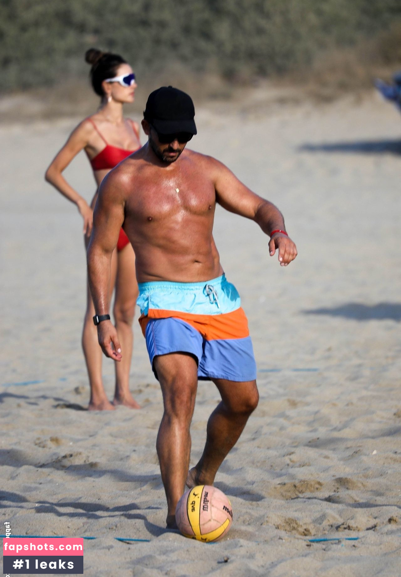 Alessandra Ambrosio gallery photo #3497