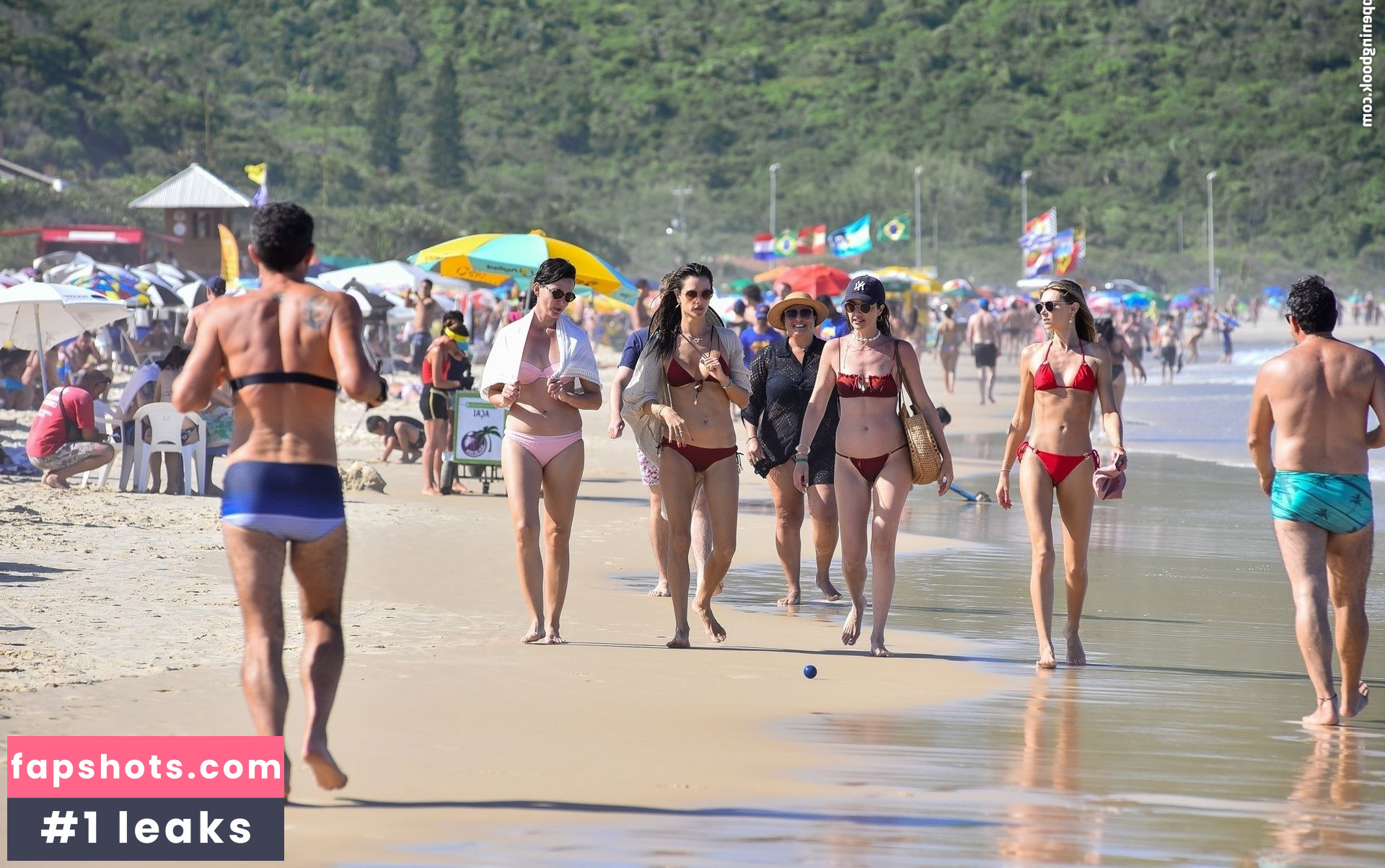 Alessandra Ambrosio gallery photo #4232