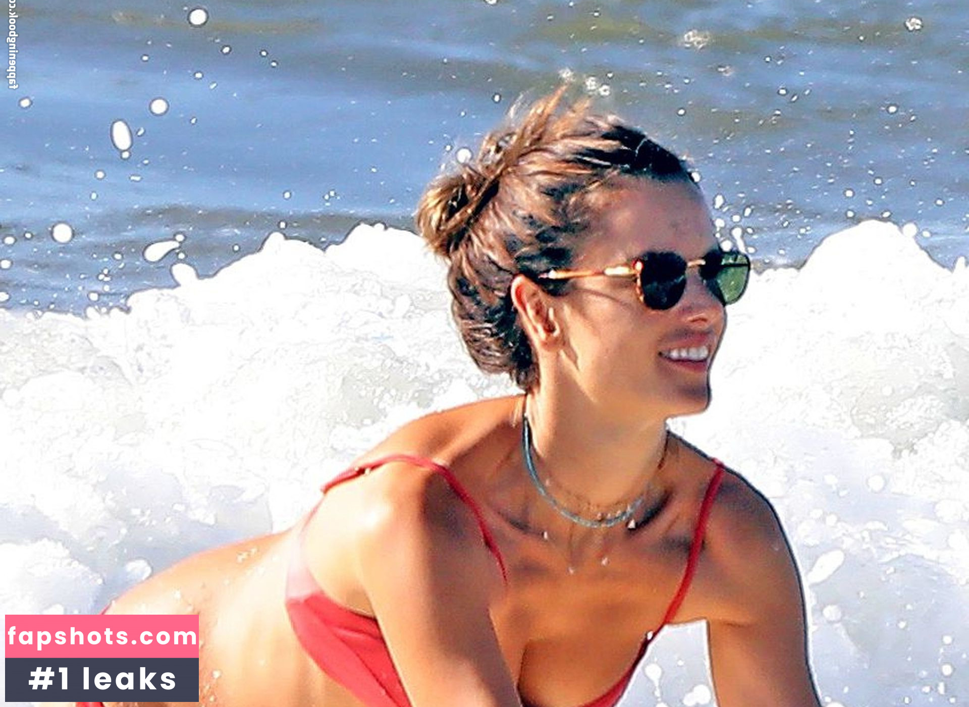 Alessandra Ambrosio gallery photo #4399