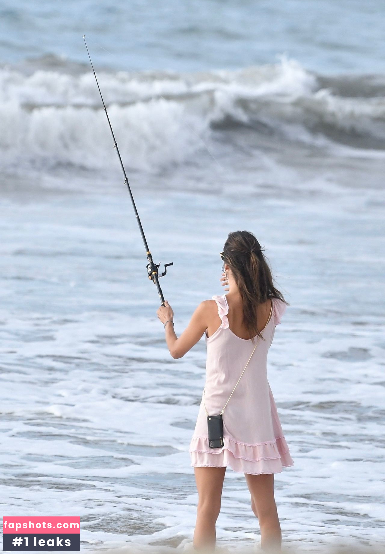 Alessandra Ambrosio gallery photo #4419