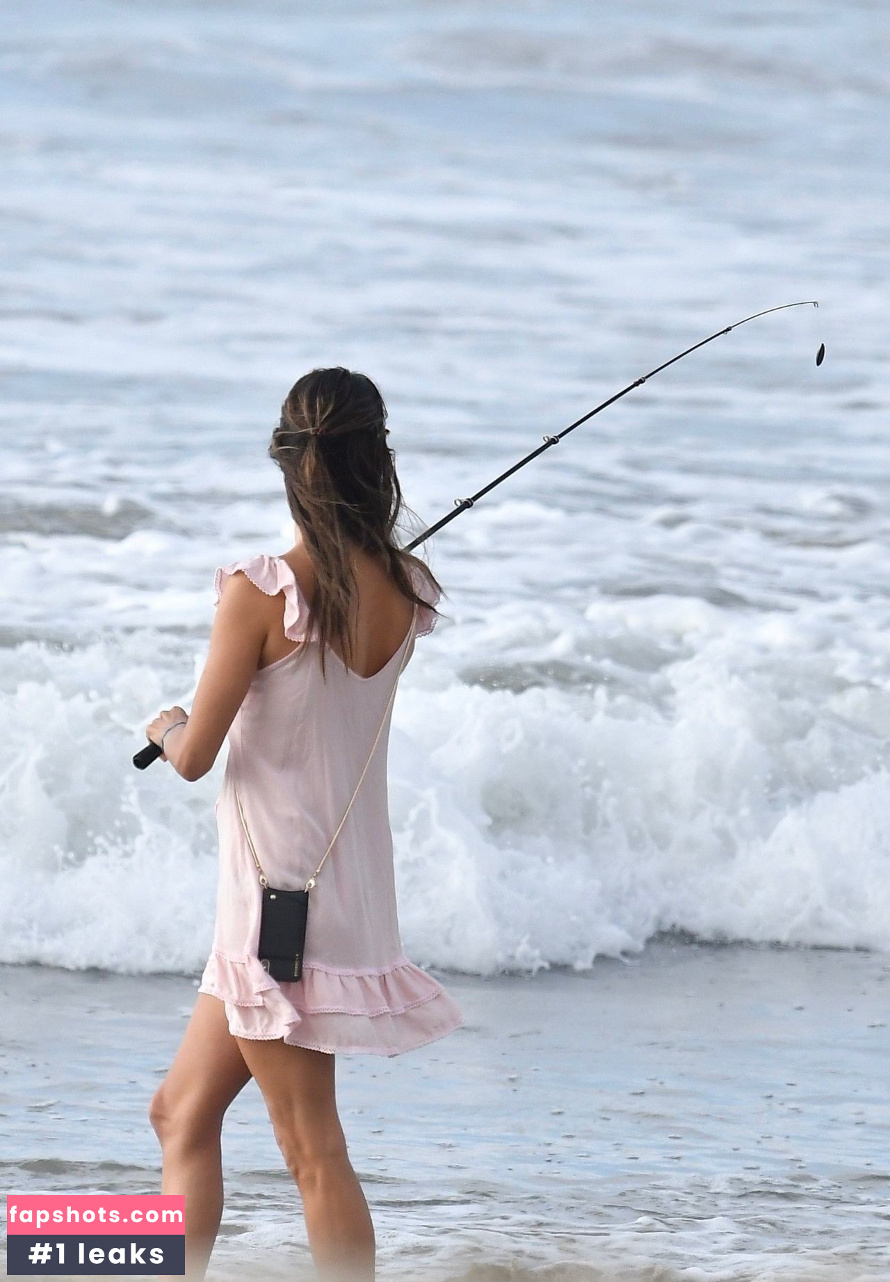 Alessandra Ambrosio gallery photo #4421