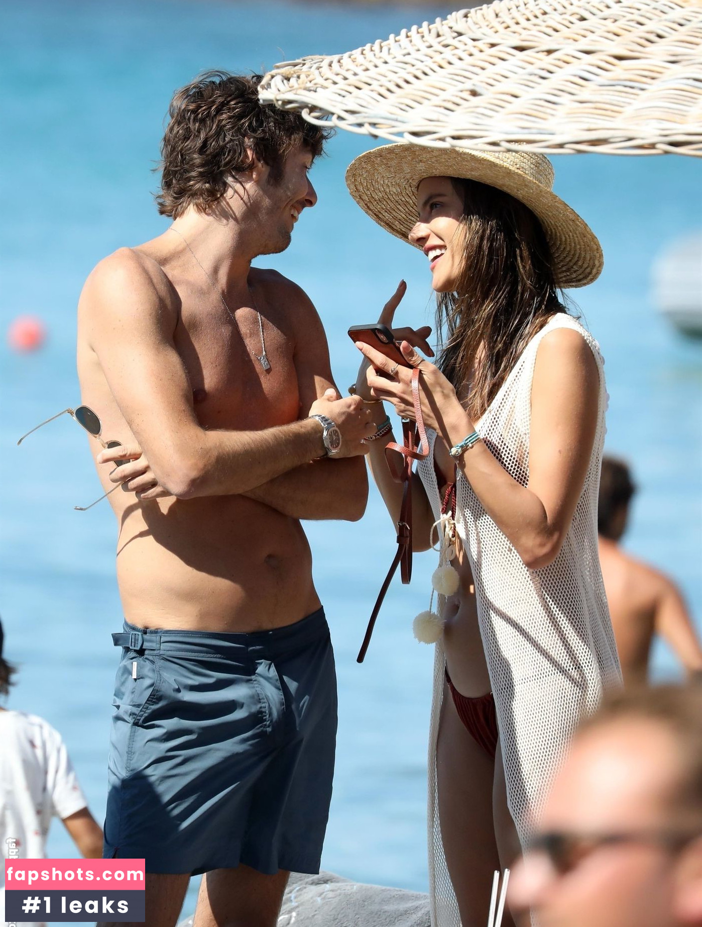 Alessandra Ambrosio gallery photo #4463