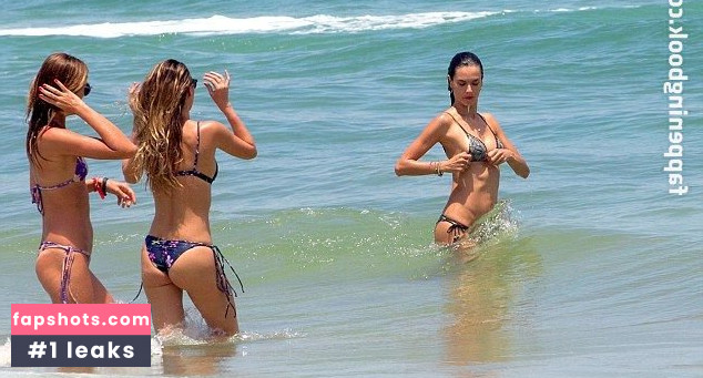 Alessandra Ambrosio gallery photo #4597