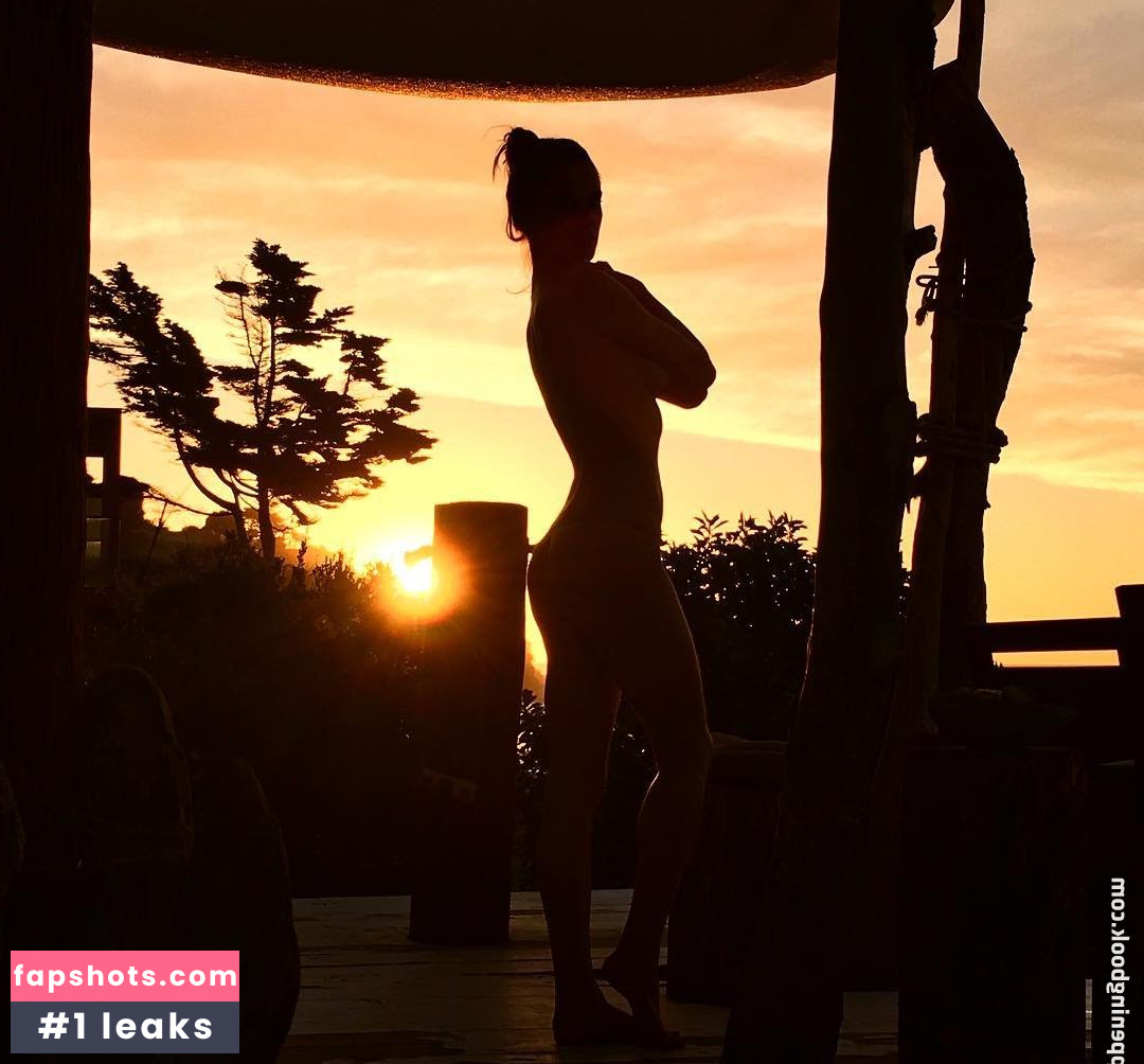 Alessandra Ambrosio gallery photo #4604