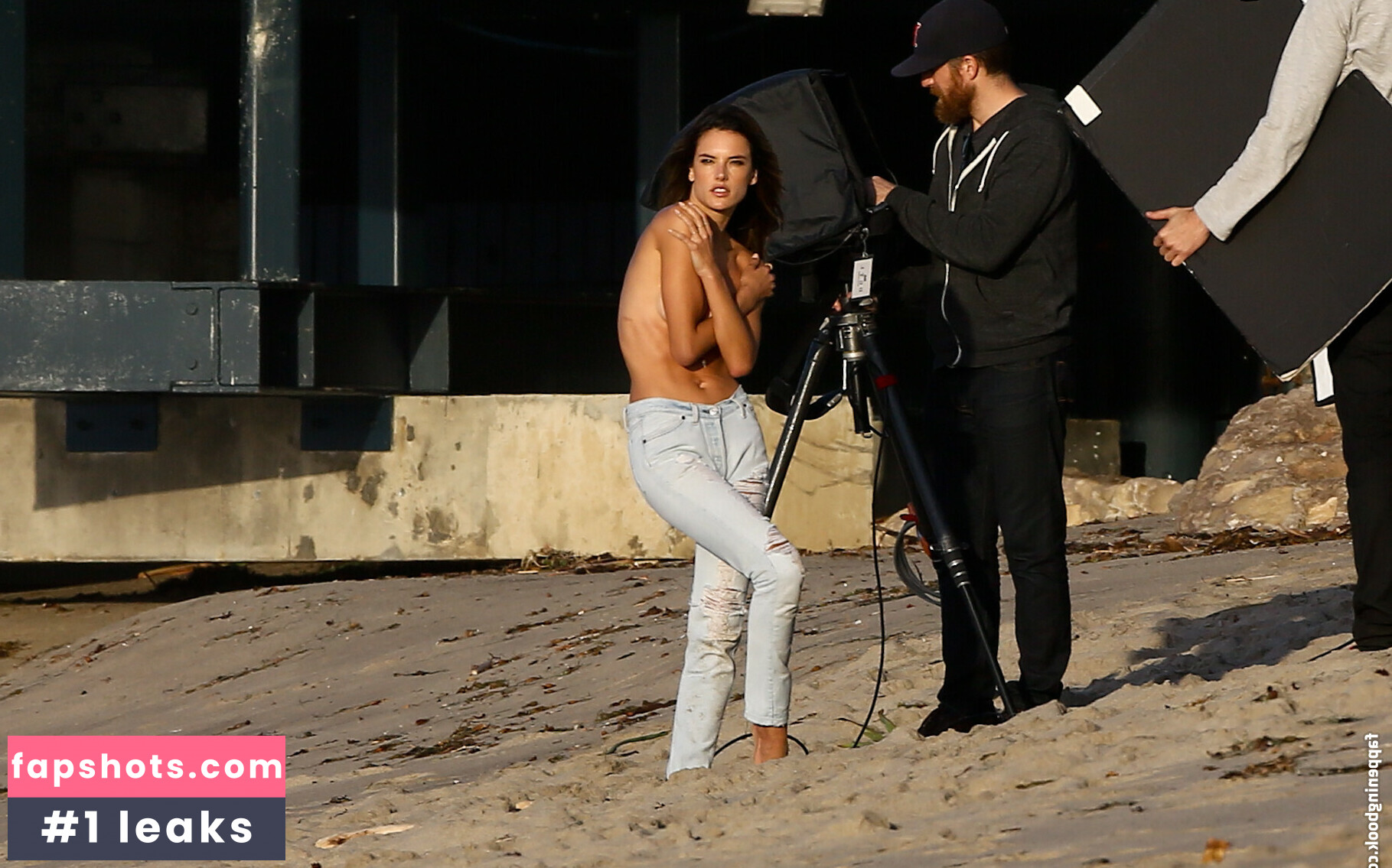 Alessandra Ambrosio gallery photo #617