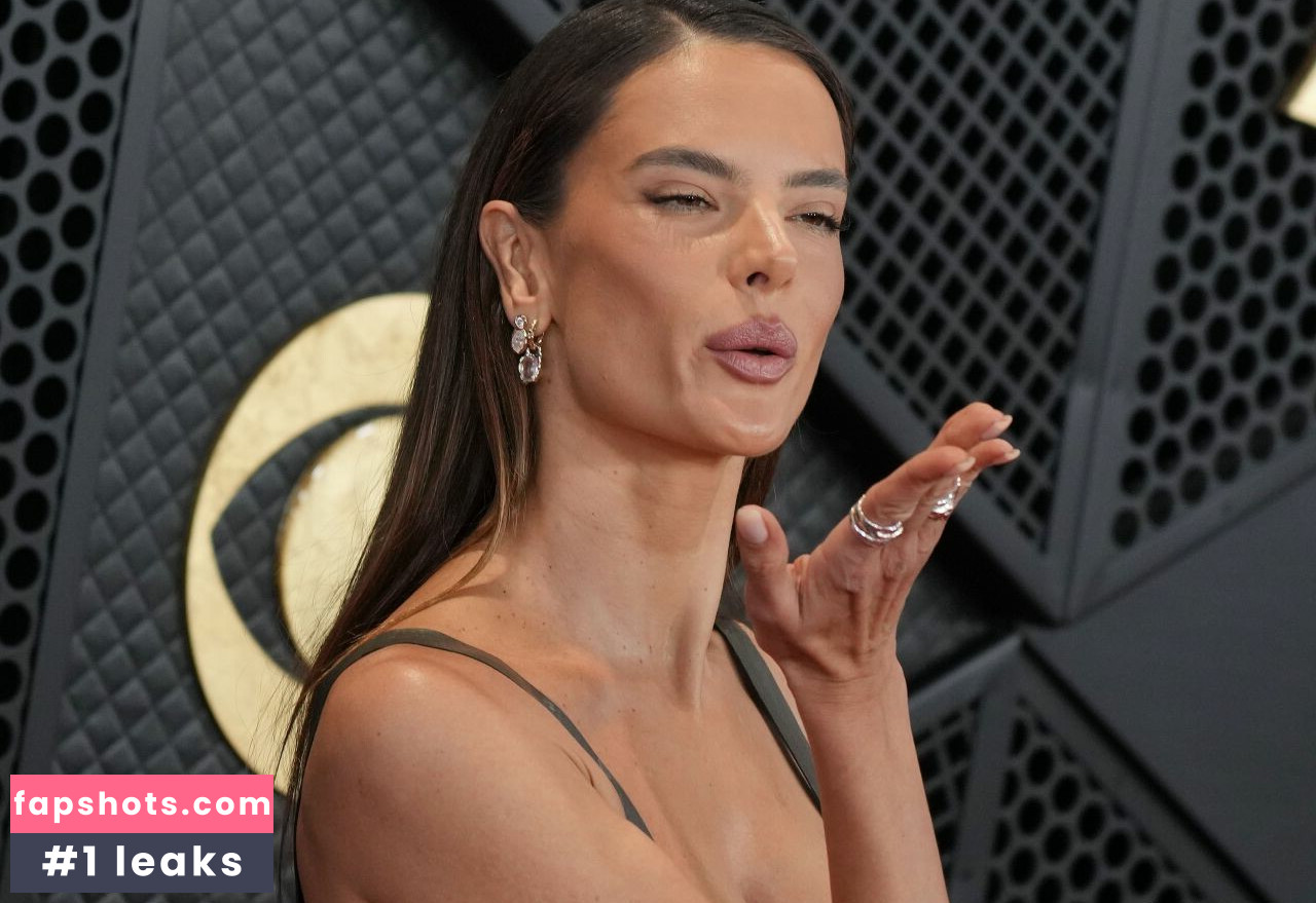 Alessandra Ambrosio gallery photo #654