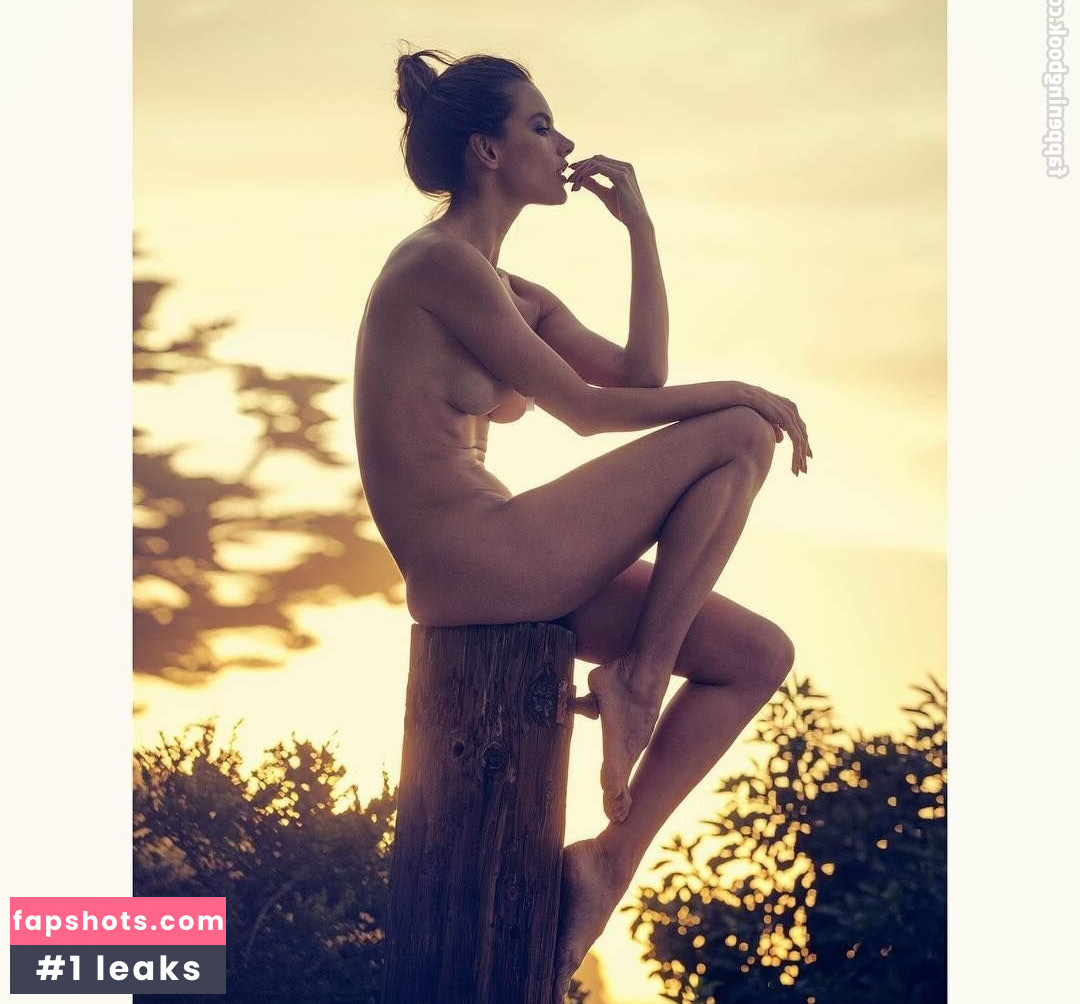 Alessandra Ambrosio gallery photo #799