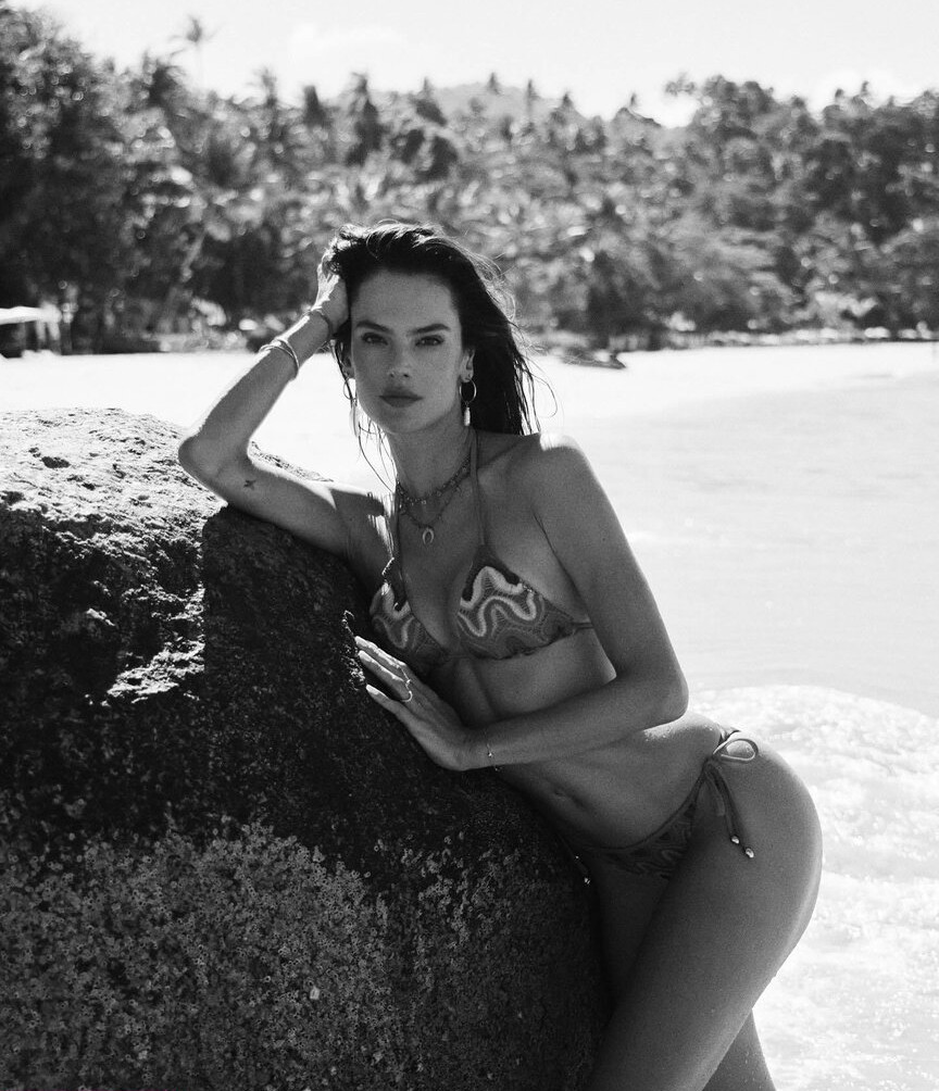 alessandra-ambrosio gallery photo #1415