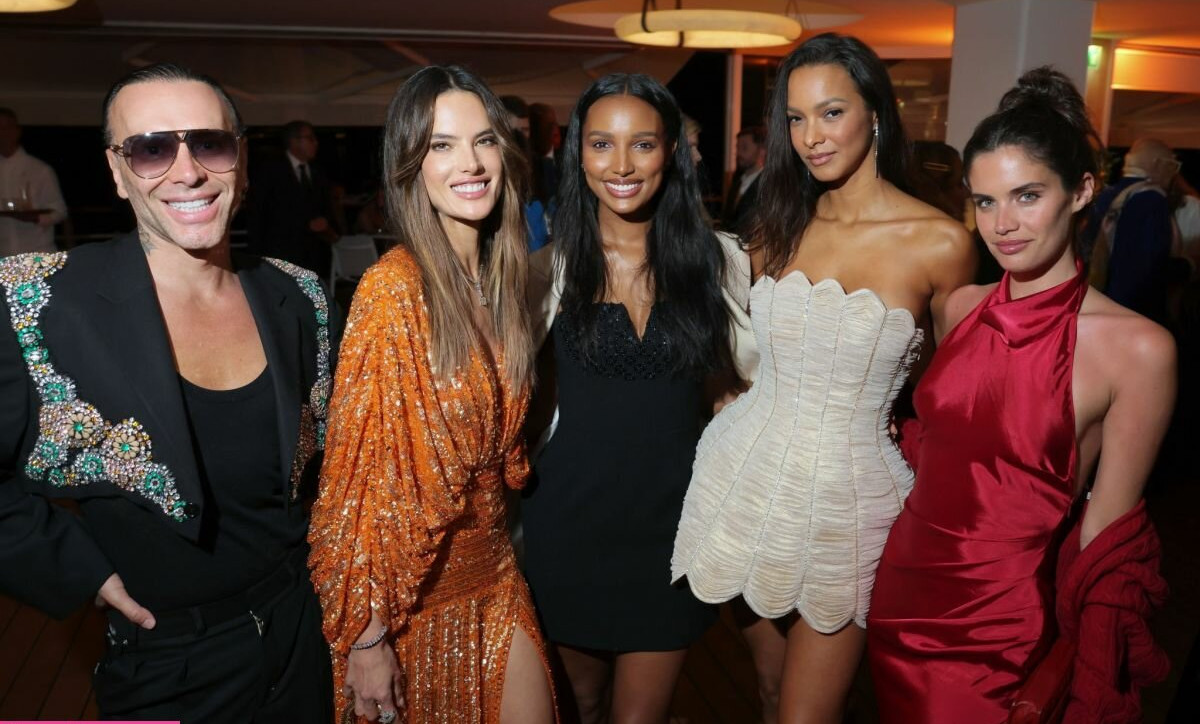 alessandra-ambrosio gallery photo #1651